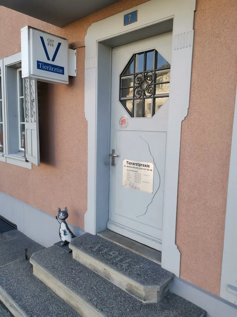Tierarztpraxis Dr. Martina Ruchti — Veterinarian, Hindelbank, Bern. Foto 3
