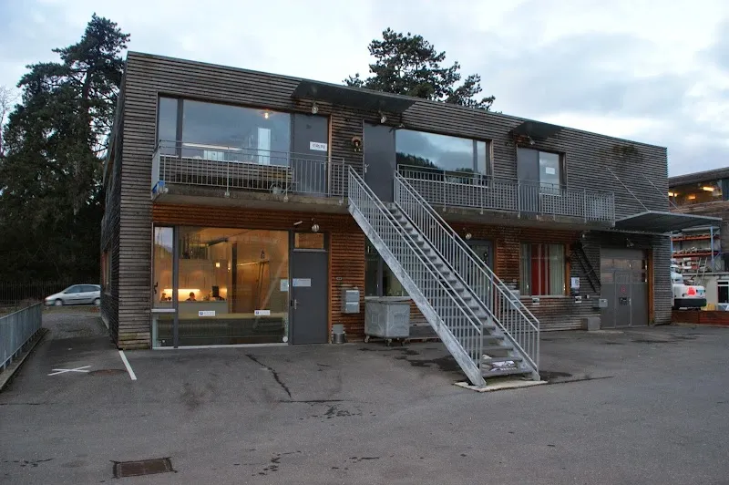 Tierarztpraxis Dr. med. vet. Daniel Zimmerli — Vétérinaire, Hilterfingen, Berne. Foto 2