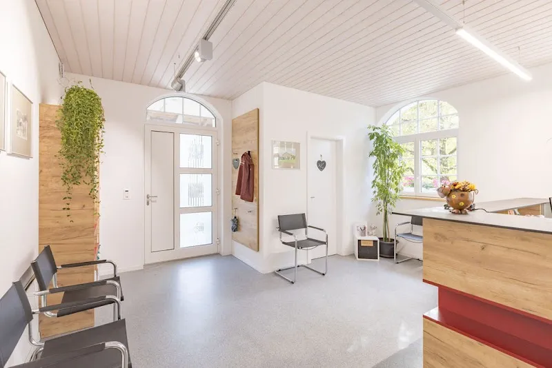 Tierarztpraxis Scherliau — Tierarzt, Niederscherli, Bern. Foto 3