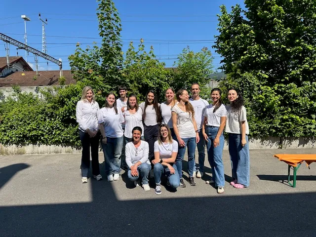 Tierarztpraxis, Cabinet vétérinaire Au Chat Bleu Sàrl — Tierarzt in Biel, Bern. Bewertung 4.5/5.