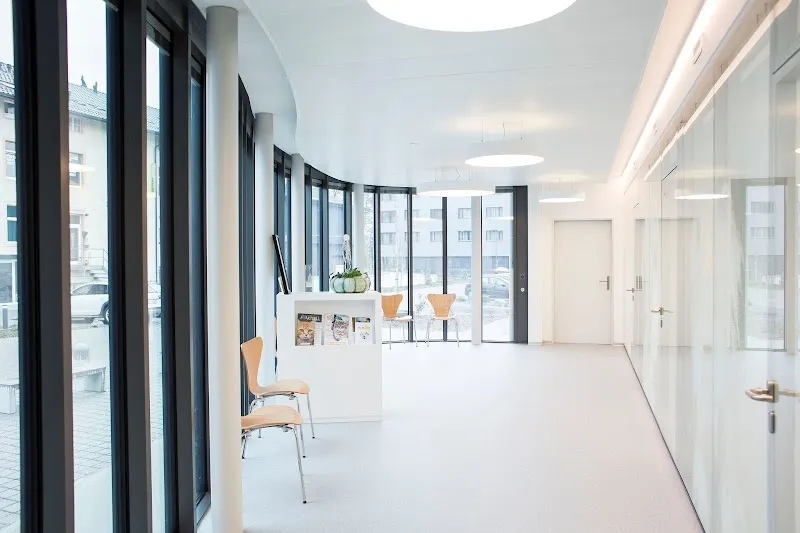 Tierklinik Aarau West AG — Tierarzt in Oberentfelden, Aargau. Bewertung 4.6/5.