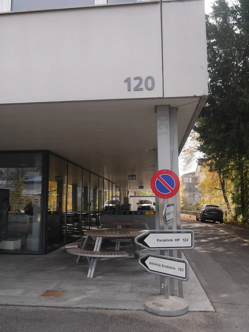 Vetsuisse-Fakultät (Veterinärmedizin) — Tierarzt in Bern, Bern. Bewertung 3.4/5.