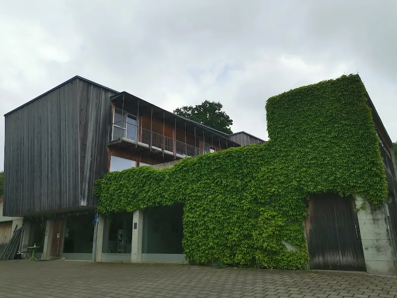 Barboutzet — Tierarzt, Courtepin, Freiburg. Foto 2