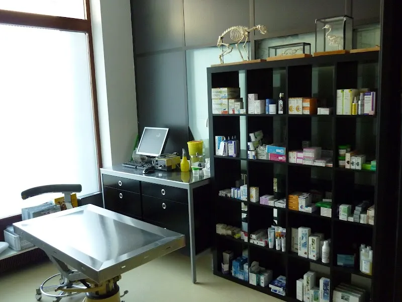 Cabinet Vétérinaire Moillebeau — Veterinarian, Genève, Geneva. Foto 3