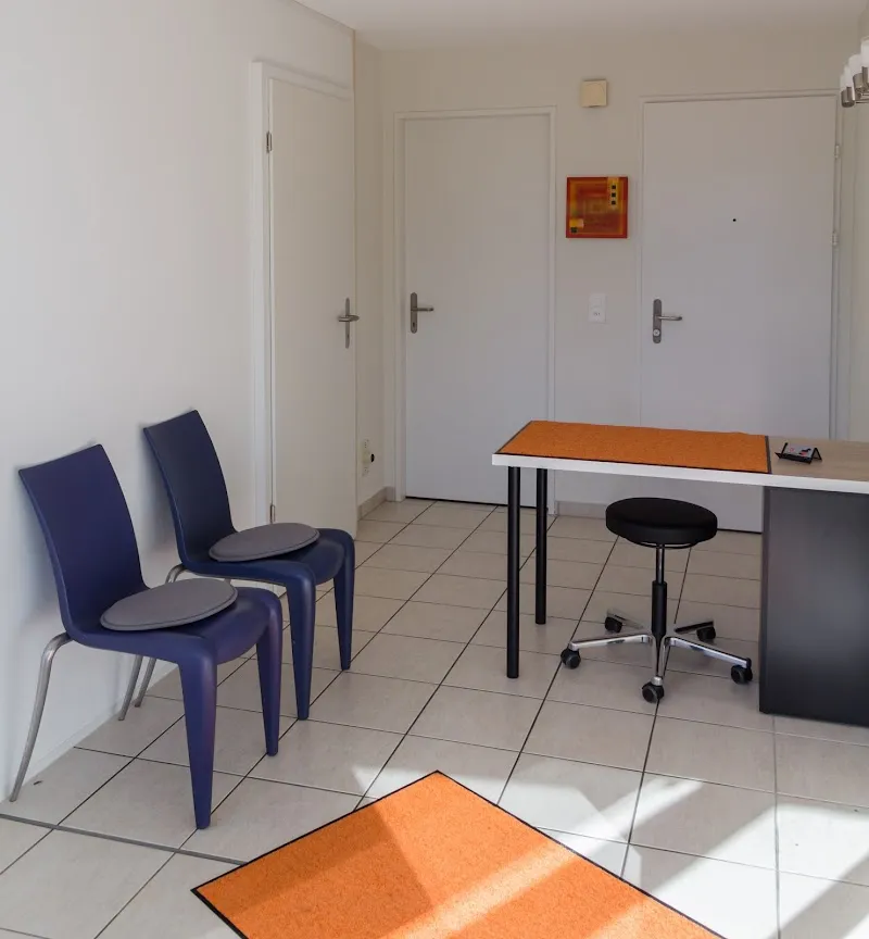 Dr. Auxanne Lepori-Fellay - Vétérinaire ostéopathe — Tierarzt, Plan-les-Ouates, Genf. Foto 2