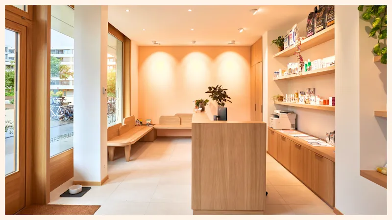 Le Cabinet Vétérinaire de Belle-Terre à Thônex - Genève — Tierarzt in Thônex, Genf. Bewertung 4.9/5.