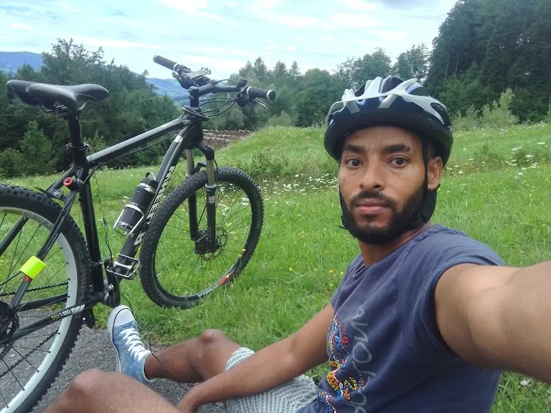 Hinder's DogCenter — Service animalier, Bilten, Glaris. Foto 3