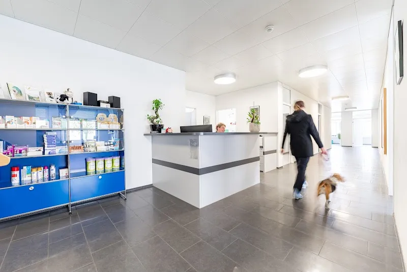 tierarztpraxis calanda ag — Vétérinaire, Chur, Grisons. Foto 2