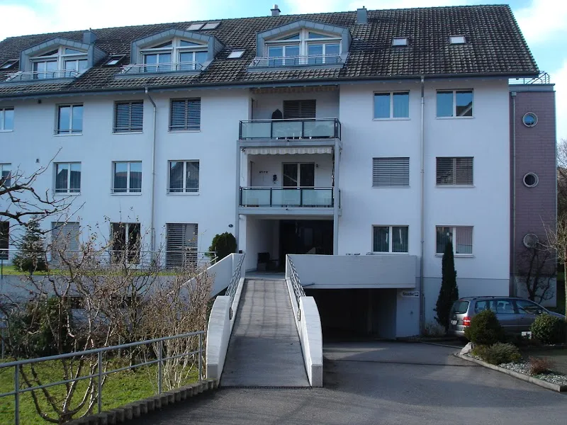VetTrust Kleintierpraxis Eschenbach — Tierarzt in Eschenbach, Luzern. Bewertung 4.7/5.