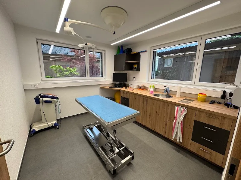 Vétérinaire Amivet Sàrl Dr Bourquin, Dr Gentsch — Tierarzt, Colombier, Neuenburg. Foto 2