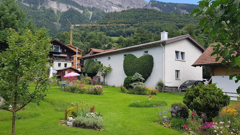 Tierarztpraxis Bruno Lötscher - 24/7 Notfalldienst — Vétérinaire, Brienz, Berne. Foto 2