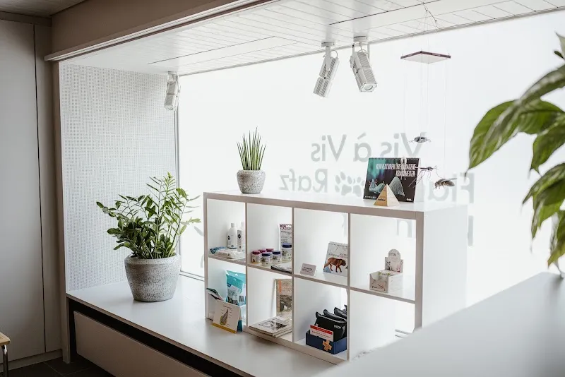 Kleintierpraxis Vis à Vis — Tierarzt in Rafz, Zürich. Bewertung 5.0/5.