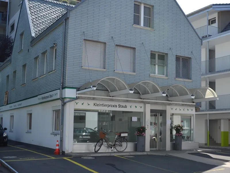 Kleintierpraxis Staub — Tierarzt in Einsiedeln, Schwyz. Bewertung 4.8/5.