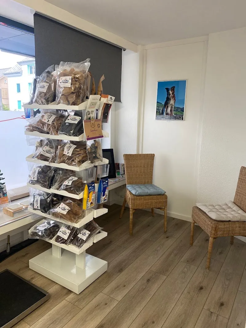 Tierarzt Einsiedeln — Tierarzt, Einsiedeln, Schwyz. Foto 3