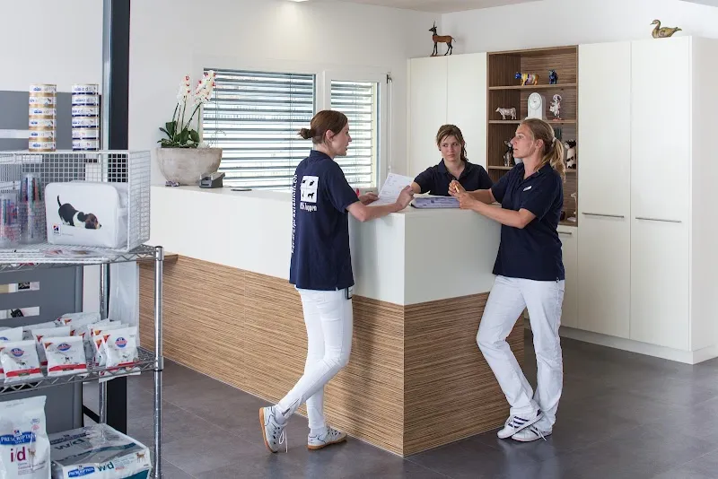 Tierarztpraxis Linth AG — Tierarzt, Tuggen, Schwyz. Foto 2