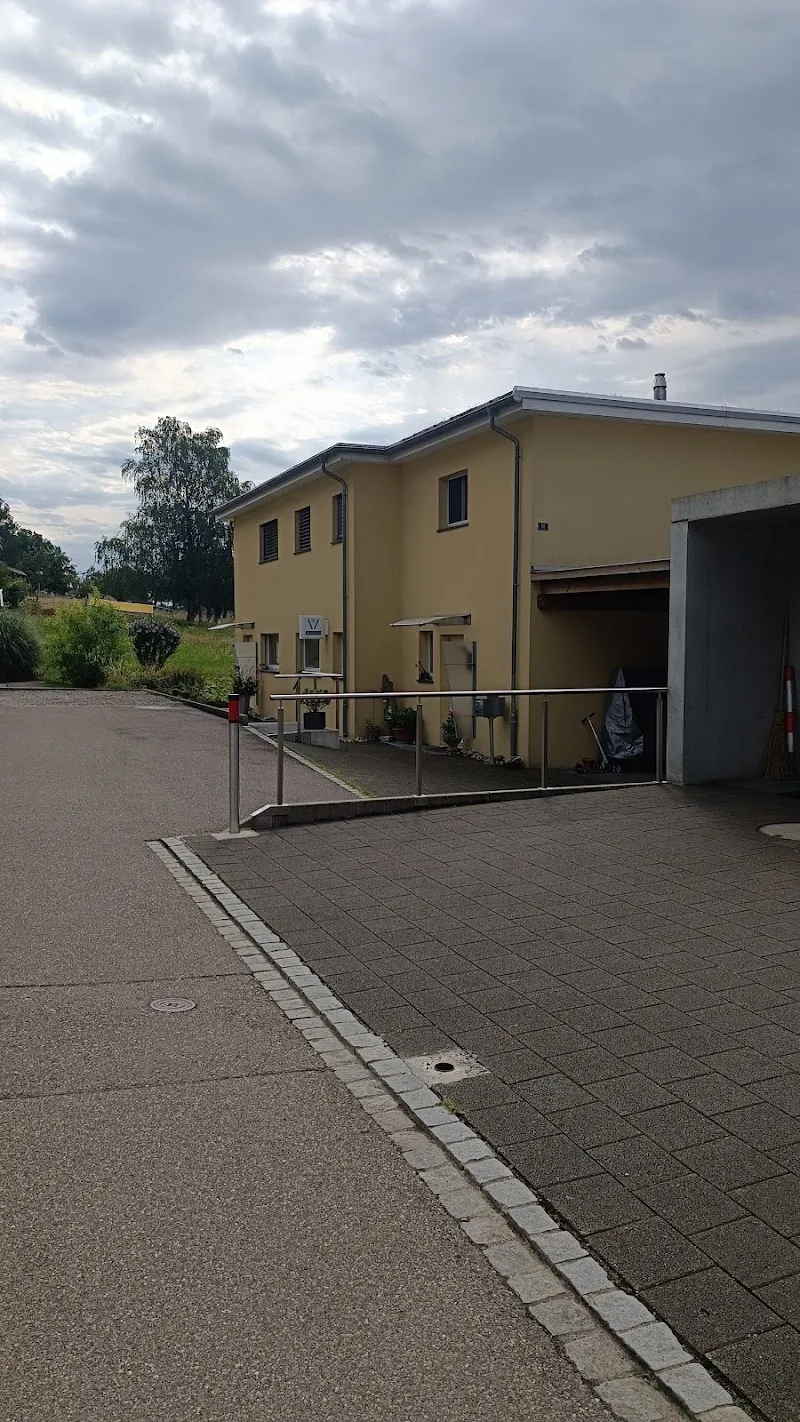 Kleintierpraxis Sommerhalder GmbH — Vétérinaire, Grenchen, Soleure. Foto 2