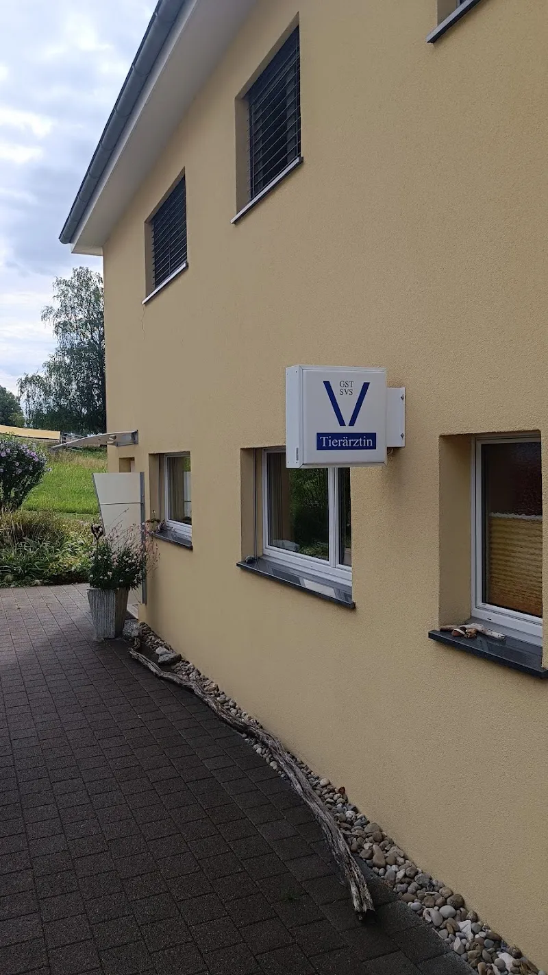 Kleintierpraxis Sommerhalder GmbH — Vétérinaire, Grenchen, Soleure. Foto 3