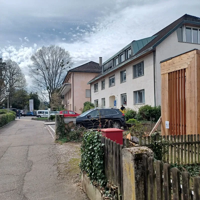 Tierarztpraxis Pfeffingerhof — Vétérinaire, Arlesheim, Bâle-Campagne. Foto 3
