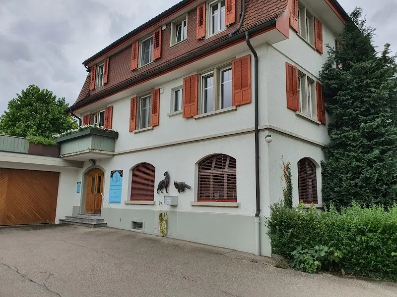 Kleintierpraxis Nes Wil — Tierarzt, Wil, St. Gallen. Foto 3