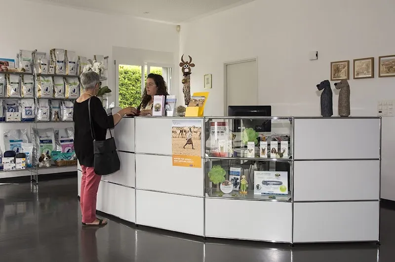 Tierarztpraxis Sutter + Sutter GmbH — Tierarzt, Buchs, St. Gallen. Foto 3