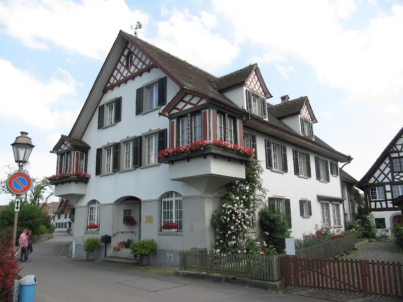 Kleintierpraxis Dr. med. vet. Yvonne Ruckstuhl — Tierarzt in Ermatingen, Thurgau. Bewertung 5.0/5.