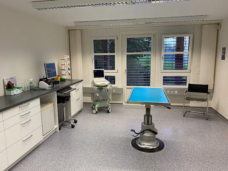 Kleintierpraxis Dr. med. vet. Suppiger D. — Tierarzt in Horgen, Zürich. Bewertung 4.8/5.