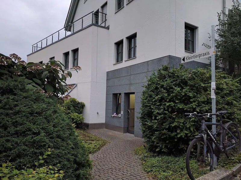 Kleintierpraxis Leu AG — Tierarzt in Rüschlikon, Zürich. Bewertung 4.8/5.