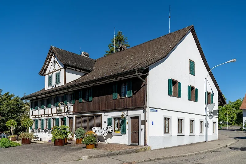 Kleintierpraxis Maurer — Tierarzt in Illnau-Effretikon, Zürich. Bewertung 4.9/5.