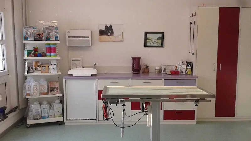Kleintierpraxis mit Herz GmbH — Veterinarian, Seuzach, Zurich. Foto 2