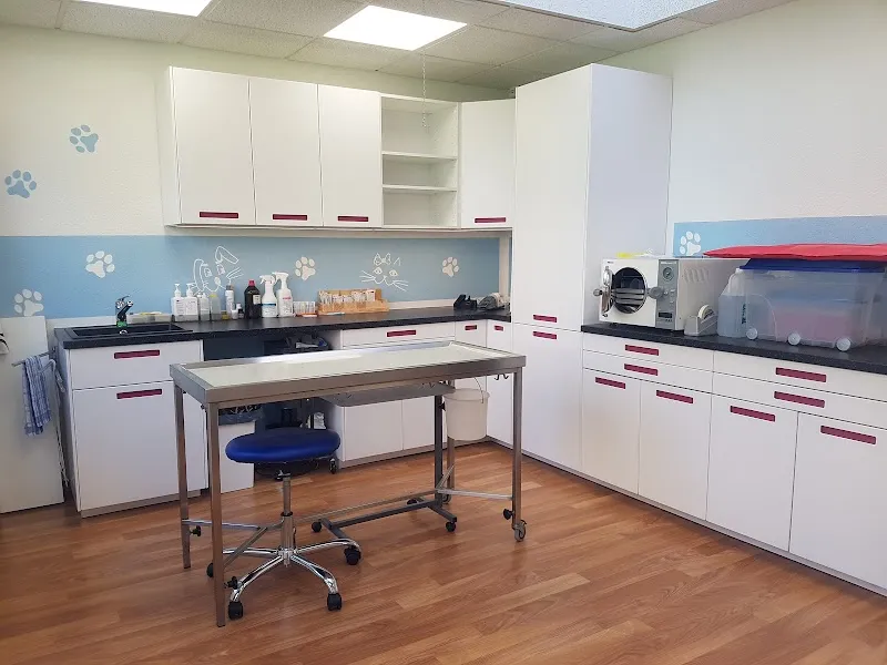 Tierarzt Limmattal GmbH — Vétérinaire, Urdorf, Zurich. Foto 2
