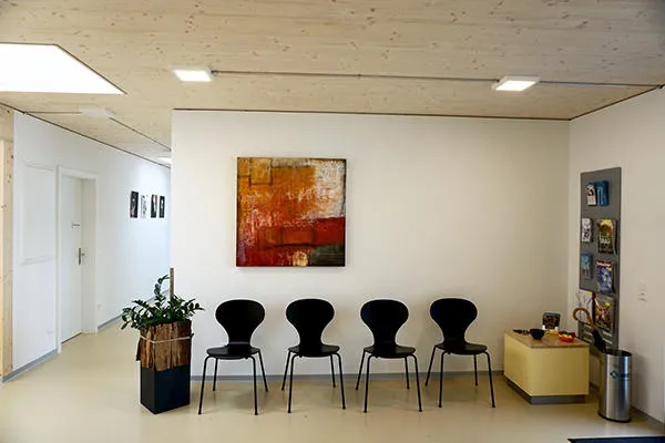 Tierarztpraxis Bachtelwald AG — Tierarzt, Wald, Zürich. Foto 2