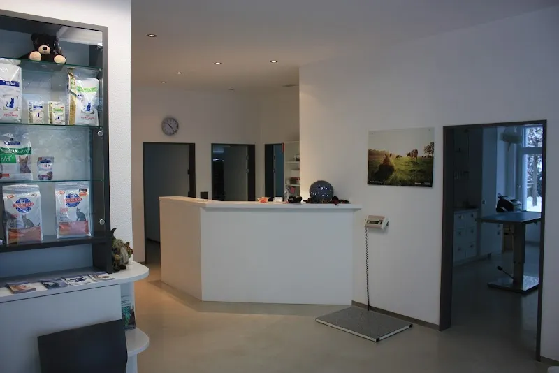 Tierarztpraxis Schlimperg AG — Tierarzt in Illnau-Effretikon, Zürich. Bewertung 4.6/5.