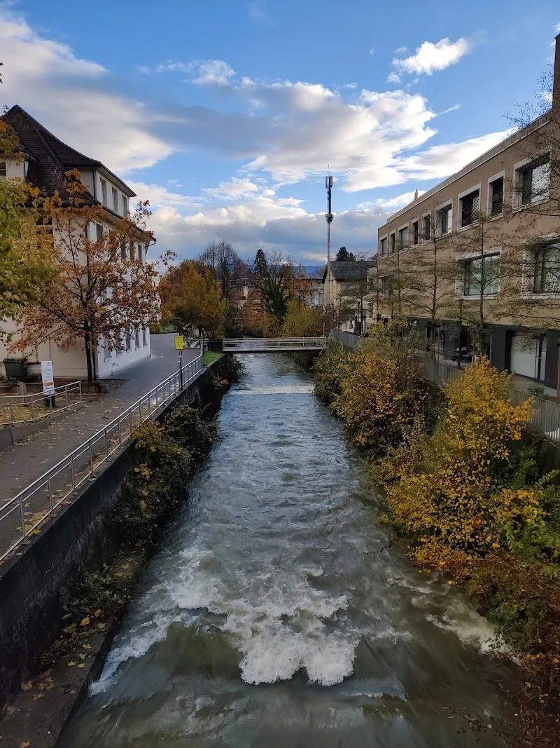 Tierarztpraxis am Bahnhof — Tierarzt in Rüti, Zürich. Bewertung 4.7/5.