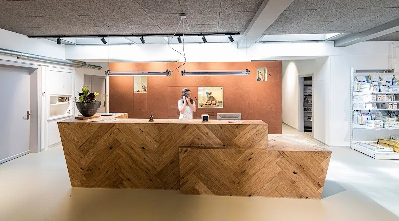 Tierklinik Rhenus AG — Vétérinaire, Flurlingen, Zurich. Foto 2