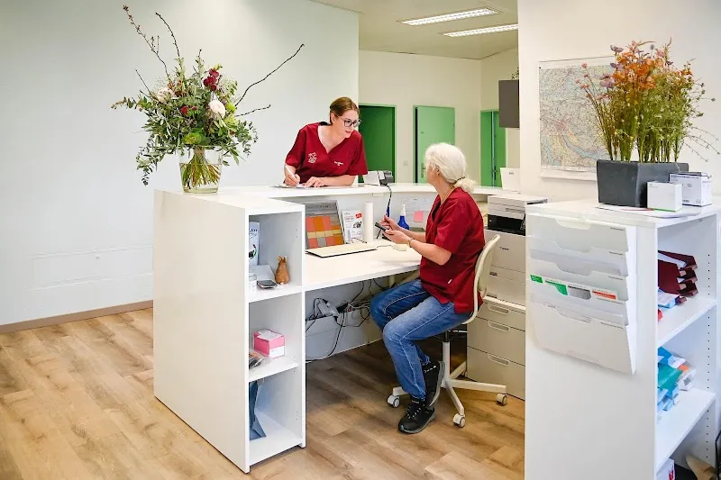 Tierklinik Rossweid AG — Vétérinaire, Gockhausen, Zurich. Foto 3