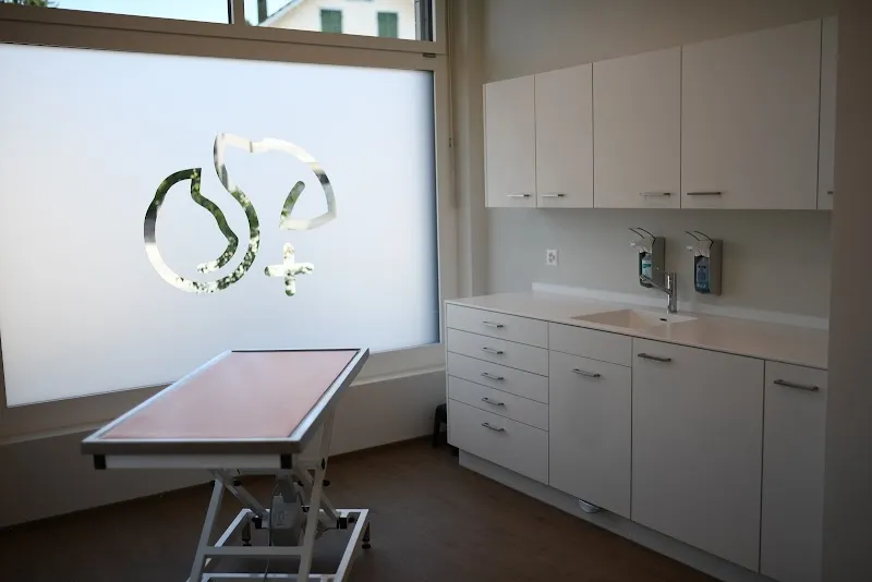 Tierärzte Neuwiesen AG — Tierarzt, Uster, Zürich. Foto 2