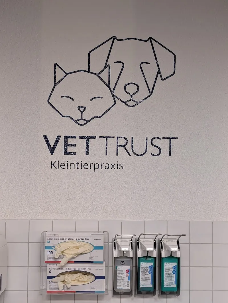 VetTrust Kleintierpraxis Regensdorf — Veterinarian, Regensdorf, Zurich. Foto 3