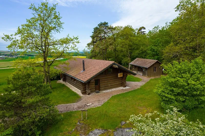 Refuge des Roches — Tierheim, Montanaire, Freiburg. Foto 3