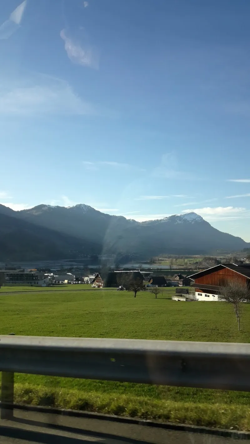 Claudio Protopapa - Tierheim und Tierpension — Refuge, Seewen, Schwyz. Foto 2