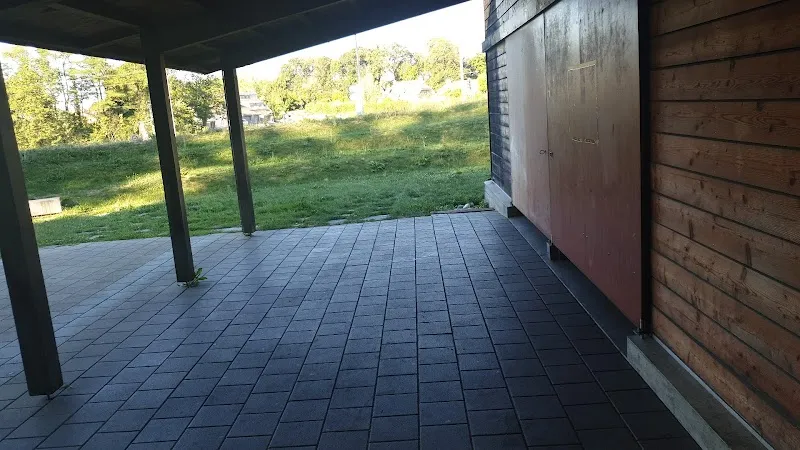 Refuge communal de Prilly — Tierheim, Pully, Waadt. Foto 3