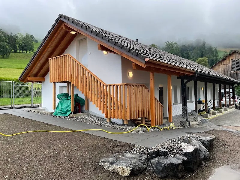 Tierheim Burg, Tierschutzverein Schwyz — Tierheim, Seewen, Schwyz. Foto 2