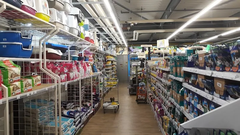 QUALIPET Center Frick — Zoofachhandel, Frick, Aargau. Foto 3