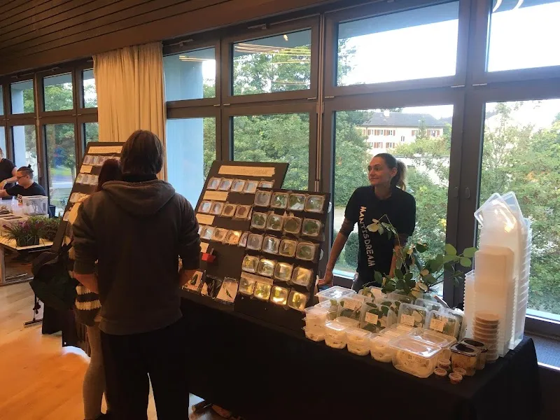 Mantisdream — Zoofachhandel in Zwingen, Basel-Landschaft. 