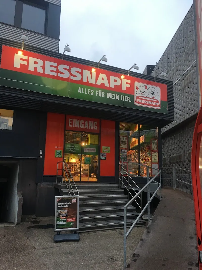 Fressnapf Basel-Dreispitz — Zoofachhandel in Basel, Basel-Stadt. Bewertung 4.4/5.