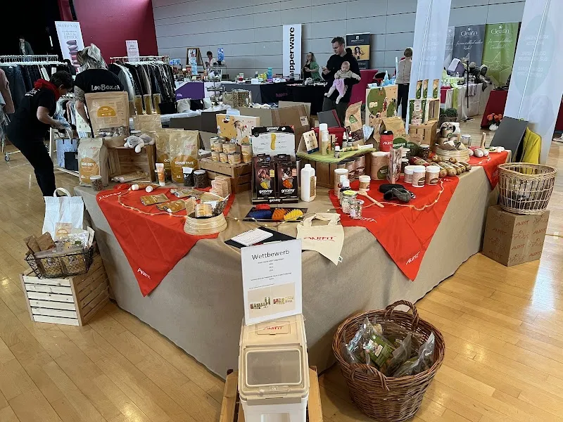 Tatjana Salfinger zertifizierte Ernährungsberaterin für Hunde und Katzen durch Dogtisch Academy — Zoofachhandel, Sissach, Basel-Landschaft. Foto 2