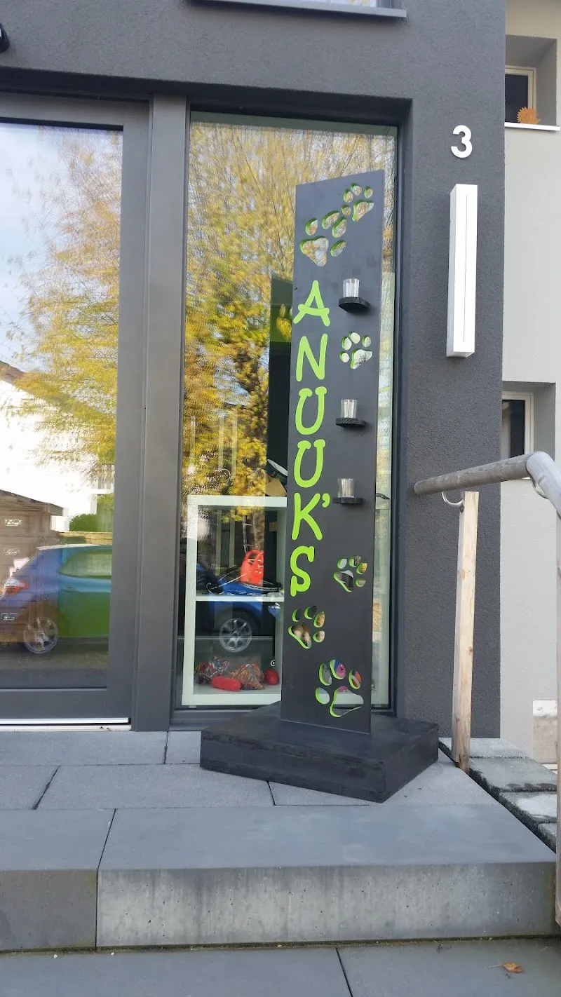 Anuuk's Hundeshop — Zoofachhandel in Lotzwil, Bern. Bewertung 5.0/5.