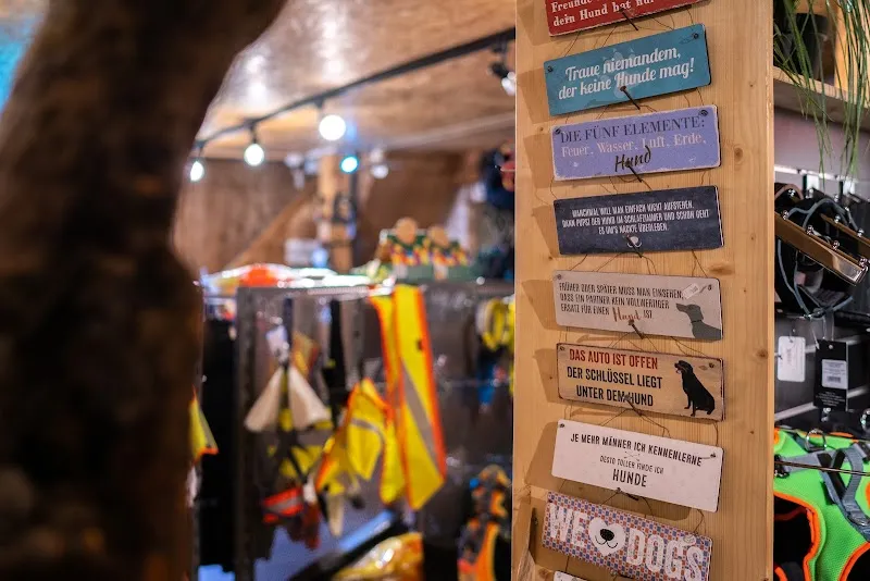 Beat Grossenbacher GmbH — Zoofachhandel in Hasle bei Burgdorf, Bern. Bewertung 4.7/5.