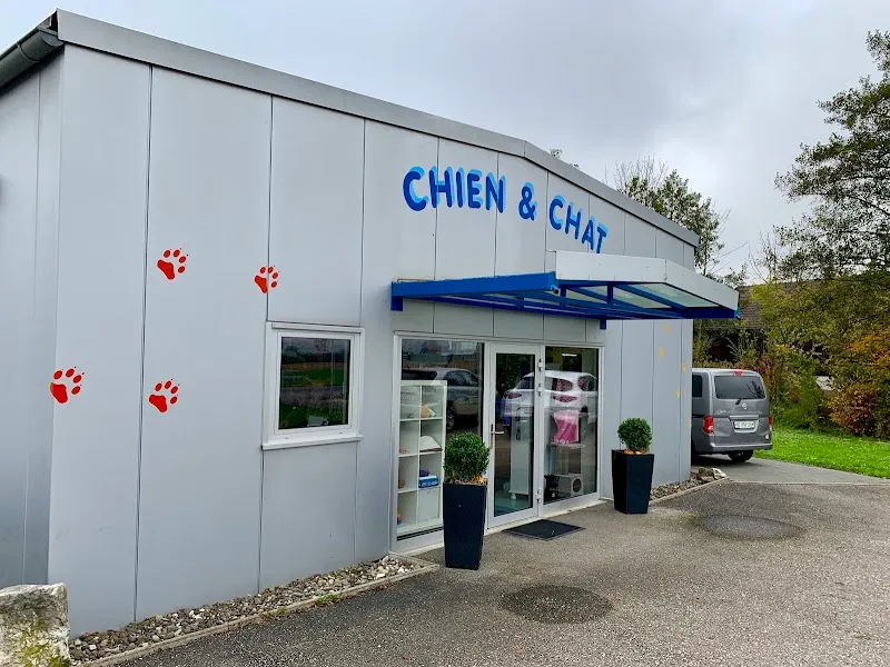 Chien & Chat GmbH — Zoofachhandel in Studen, Bern. Bewertung 4.7/5.
