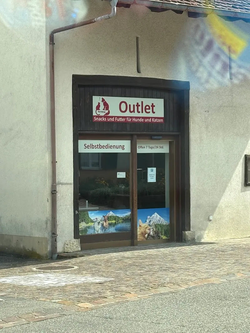 Pet Shop OUTLET - Snacks für Hunde und Katzen (Selbstbedienung 24/7) — Zoofachhandel, Arboldswil, Basel-Landschaft. Foto 3