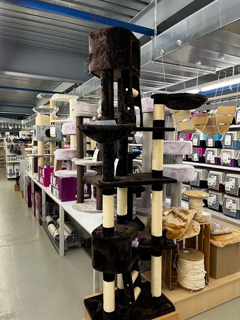 QUALIPET Center Matten bei Interlaken — Zoofachhandel, Wilderswil, Bern. Foto 3